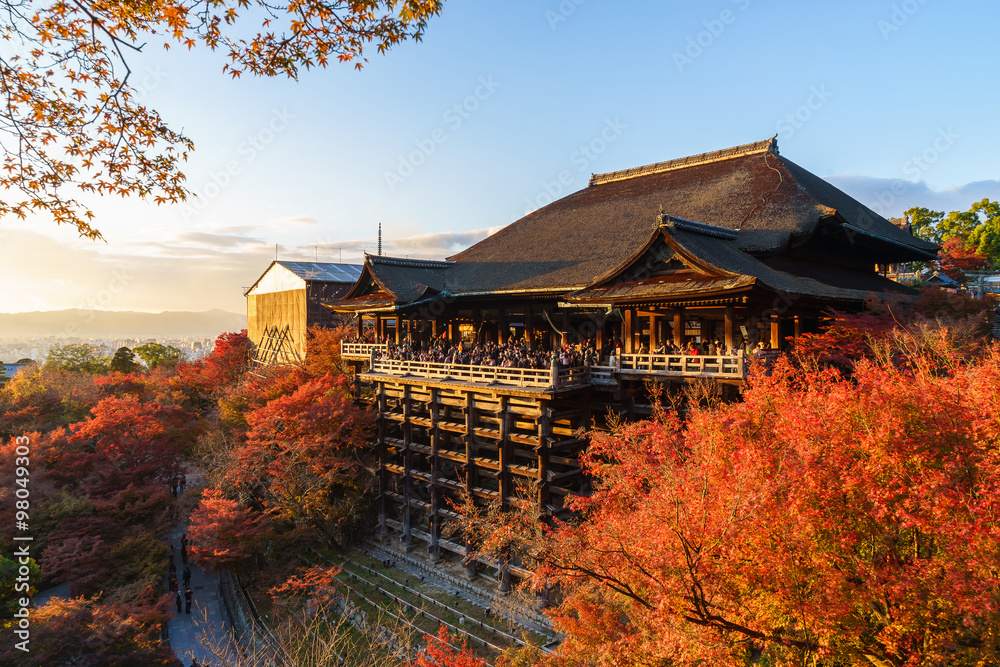 Obraz premium Świątynia Kiyomizu-dera w Kioto w Japonii