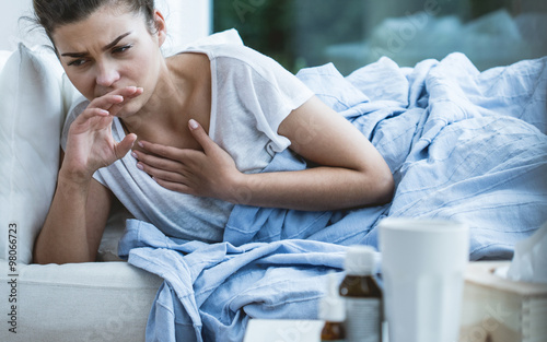 Quadro em tela Woman with cough