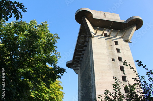 Obraz na płótnie Flaktower Luftwaffe in Vienna, Austria