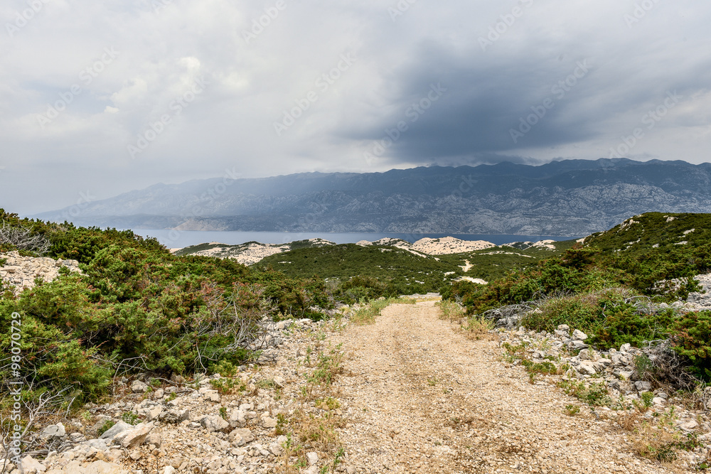 Obraz premium Storm is hitting coast of island Pag