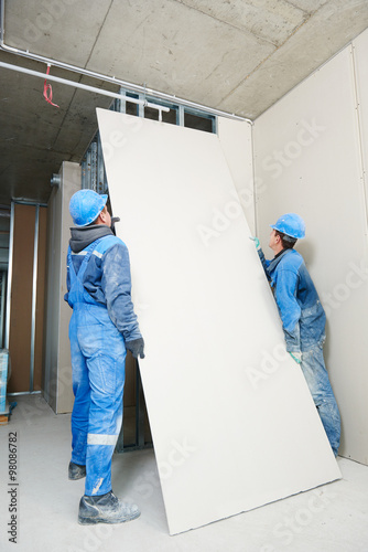Foto gypsum plaster board walling installation