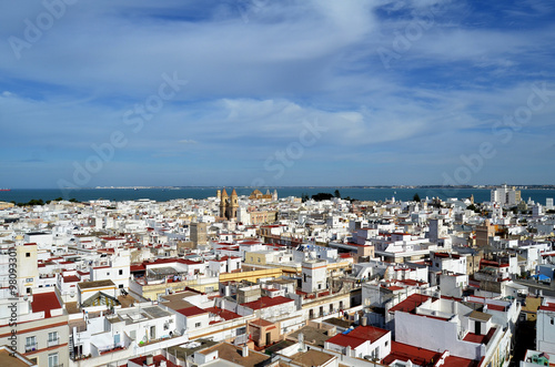 Blick vom Torre Tavira auf Cadiz