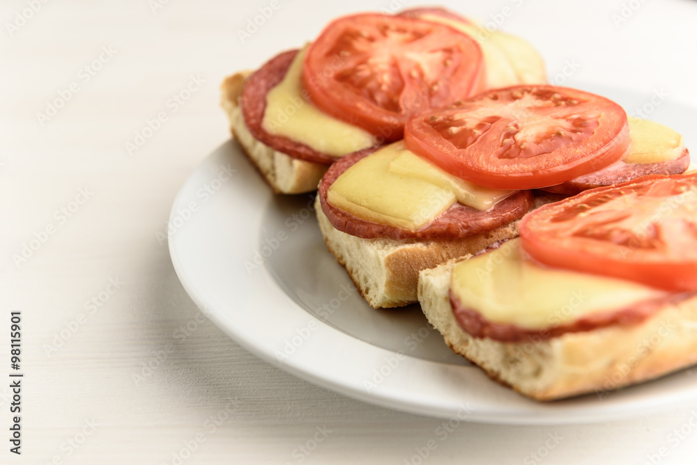 hot sandwiches with tomatoes