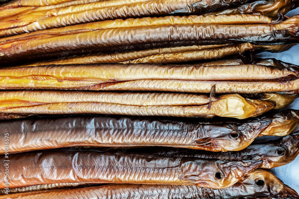 Fresh smoked eels / Fresh smoked eels ready to eat a traditional Dutch delicacy
Fresh smoked eels / Fresh smoked eels ready to eat a traditional Dutch delicacy