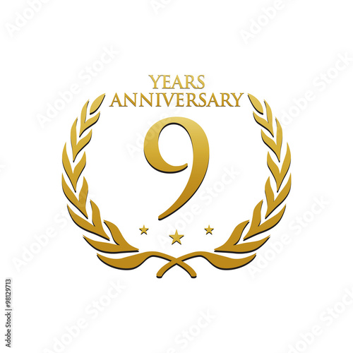 Simple Wreath Anniversary Gold Logo 9