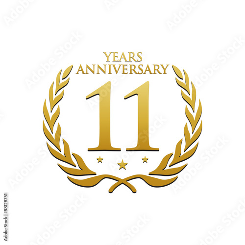 Simple Wreath Anniversary Gold Logo 11