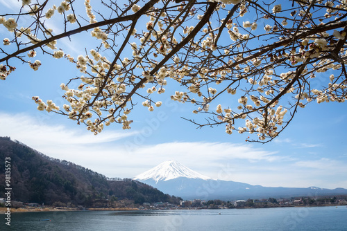  Fuji lanscape view with a kawaguchiko lake