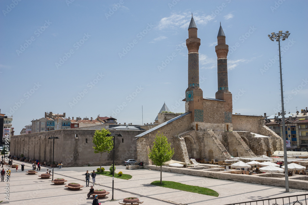 Sivas Çifte Minareli Medrese