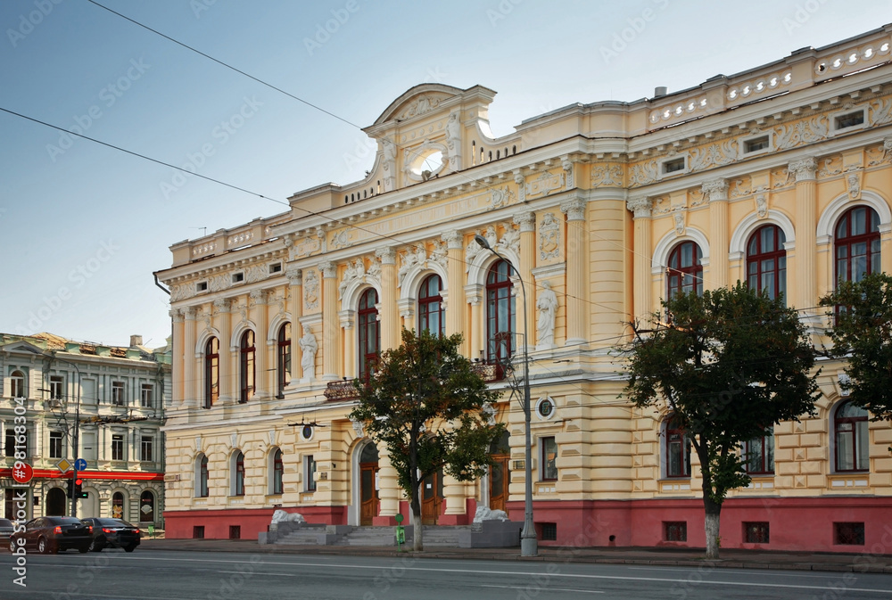 Obraz premium Motor college building on Sumska (Sumskaya) street in Kharkov. Ukraine