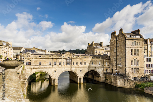 the Pulteney Bridge River Avon