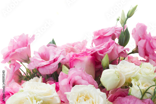 Fototapeta Naklejka Na Ścianę i Meble -  bouquet of fresh roses