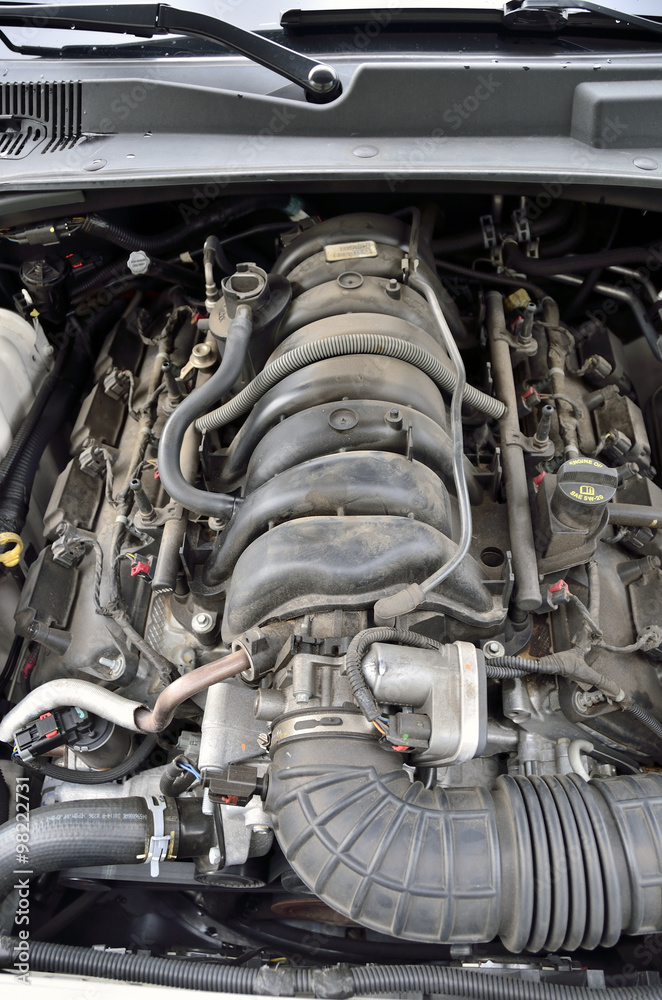 V8HEMIエンジン V8HEMIエンジン
