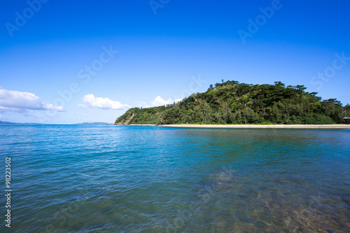 沖縄の海・宮城島の浜