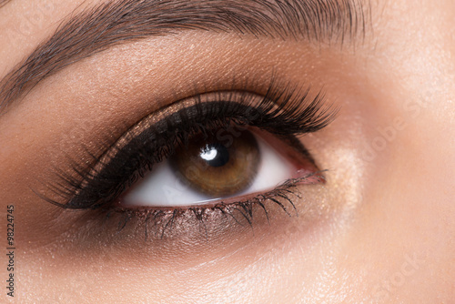 Fototapeta Naklejka Na Ścianę i Meble -  Eye makeup closeup