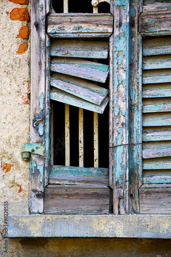  olona varese italy abstract  window   green in the white photo