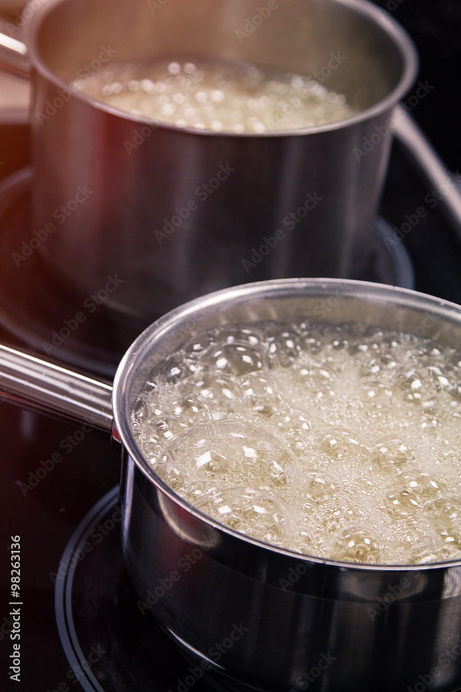 Boiling caramel for confectionery Boiling caramel for confectionery