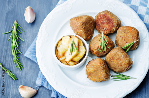 turkey liver meatballs with caramelized apples