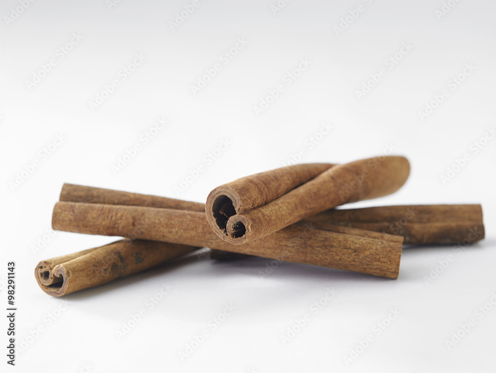 cinnamon sticks cinnamon sticks
