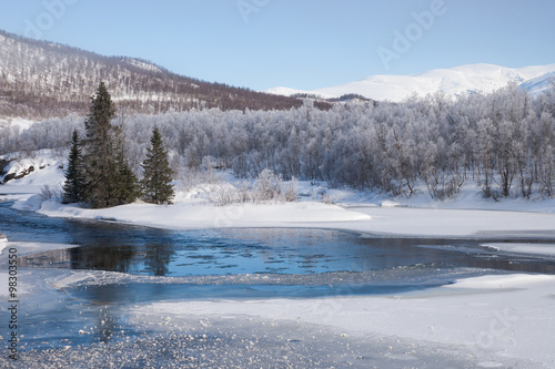 Sonniger Wintertag in Schweden