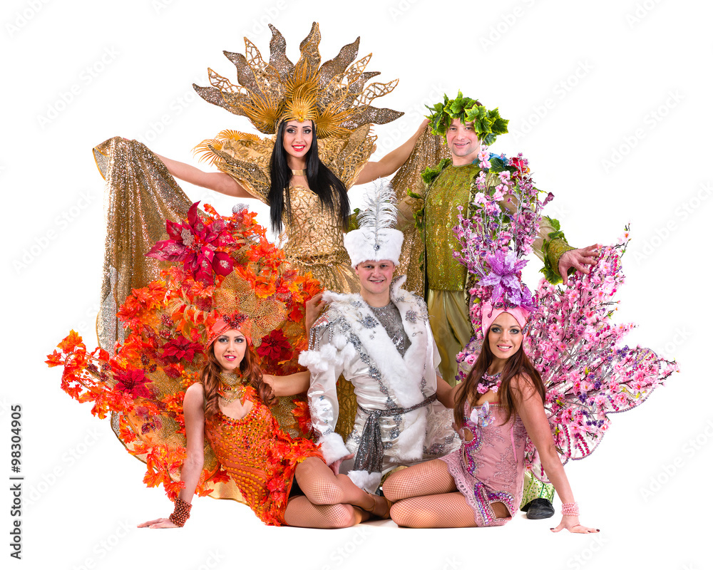 Fototapeta premium dancer team wearing carnival costumes dancing