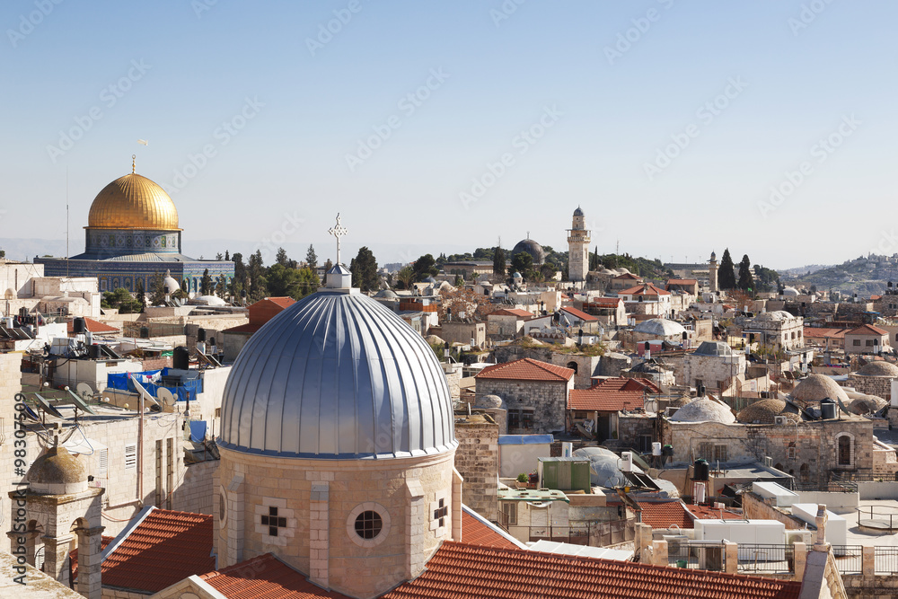 Naklejka premium Jerozolima z panoramicznym widokiem na święte miejsca chrześcijan, Żydów i muzułmanów
