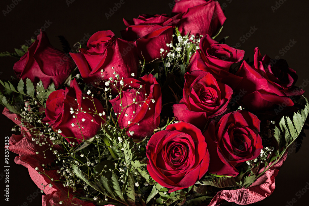 Ramo de rosas rojas de terciopelo. Stock Photo | Adobe Stock
