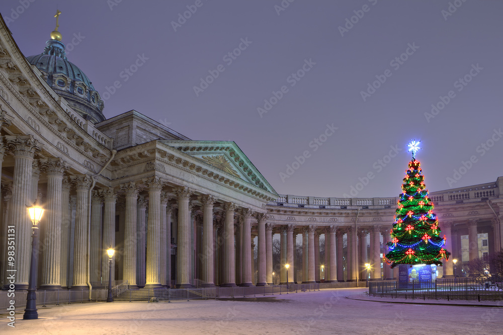 Designers  Outdoor Christmas Tree opposite Kazan Cathedral