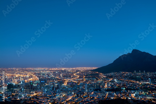 Kapstadt bei Nacht © stadelpeter