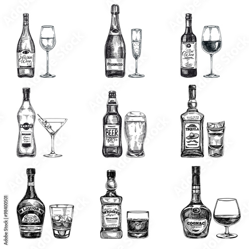 Vector hand drawn illustration with alcoholic drinks. 