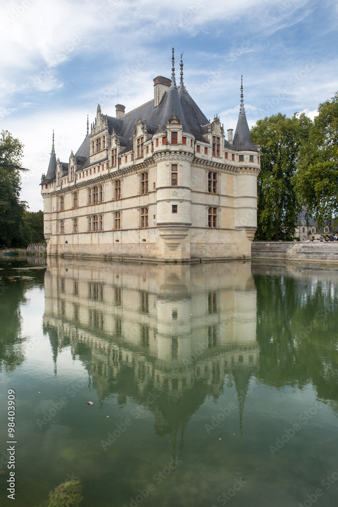 Castle Azay-le-Rideau (Chateau d'Azay-le-Rideau) 