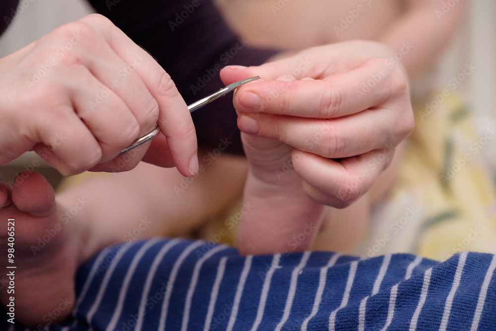 fußnägel schneiden