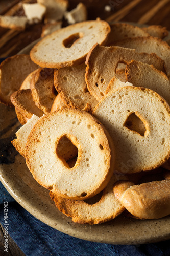 Homemade Whole Wheat Bagel Chips