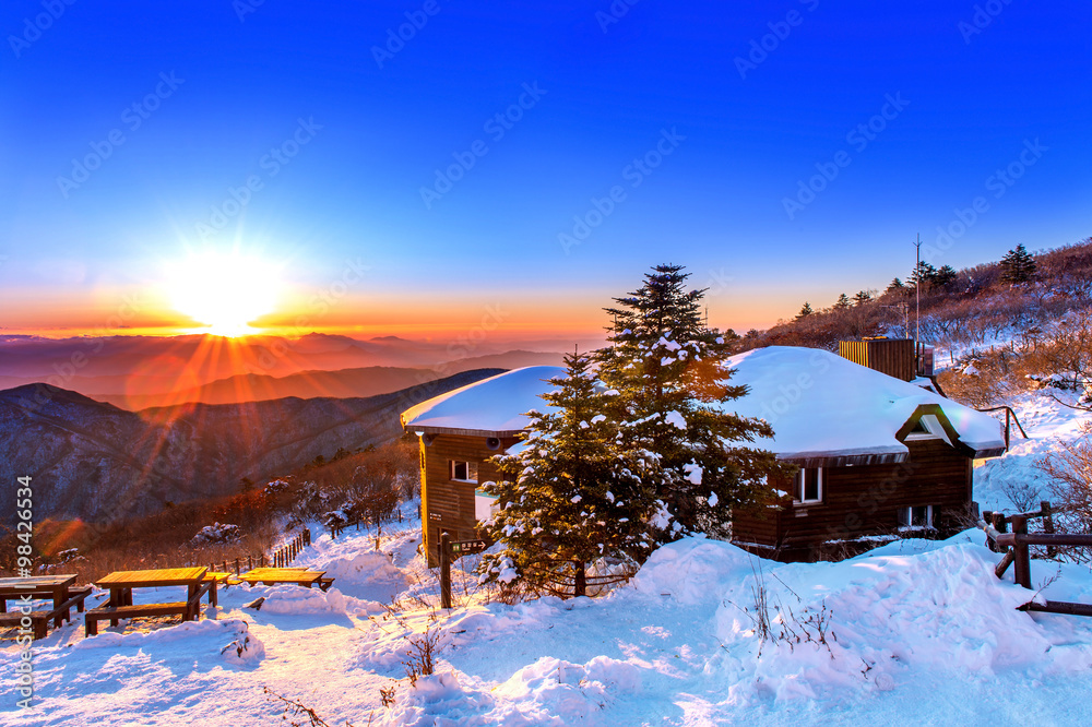 Sunrise with beautiful Lens Flare at Deogyusan mountains in wint