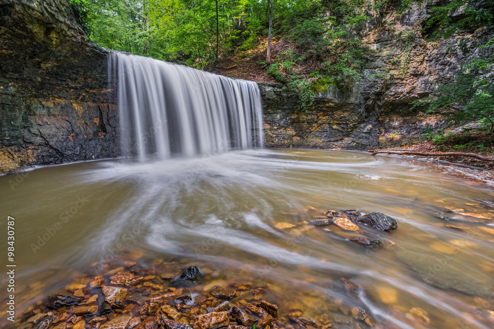 Fototapeta premium Indian Run Waterfall