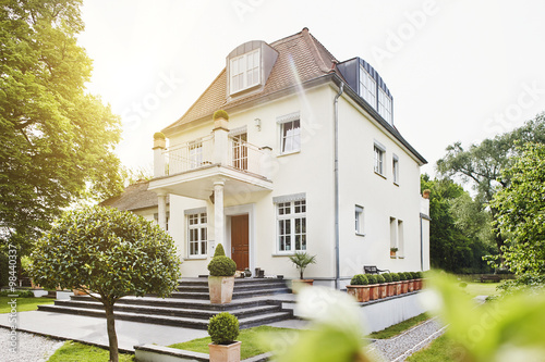 Germany, Hesse, Frankfurt, View of villa with garden
