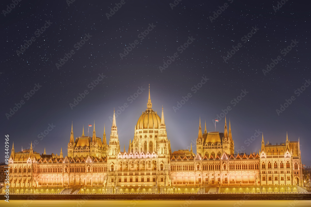 Obraz premium View of hungarian Parliament building, Budapest