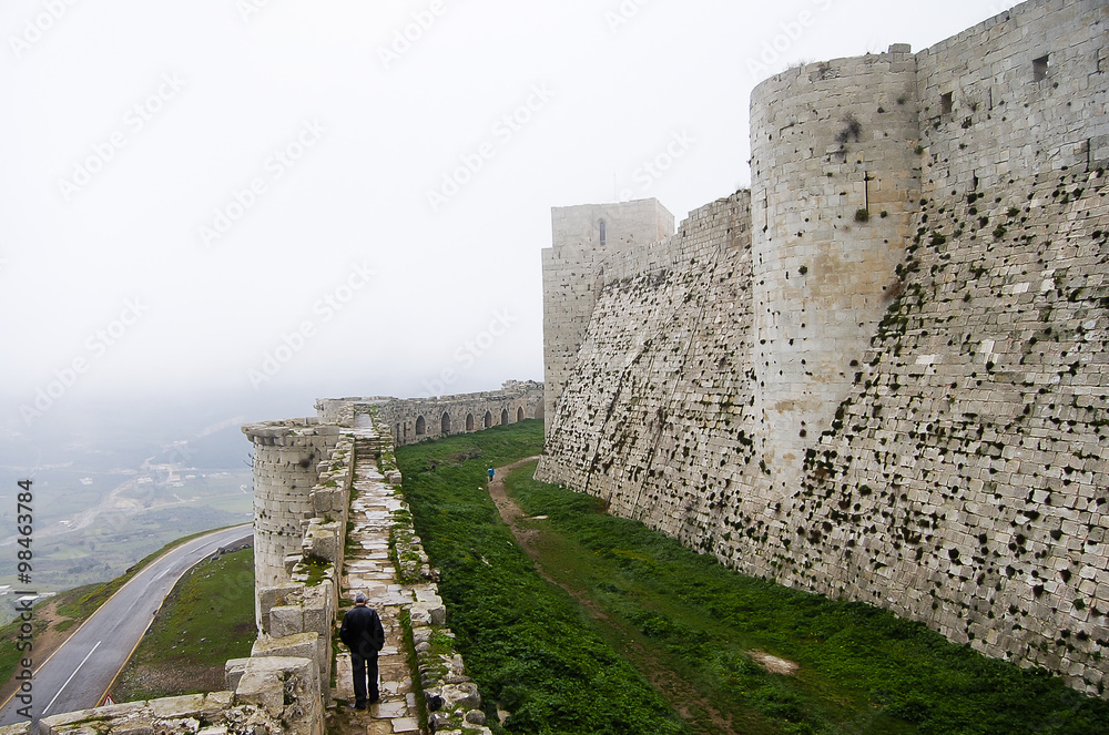 Krak des Chevaliers Castle - Syria - obrazy, fototapety, plakaty 