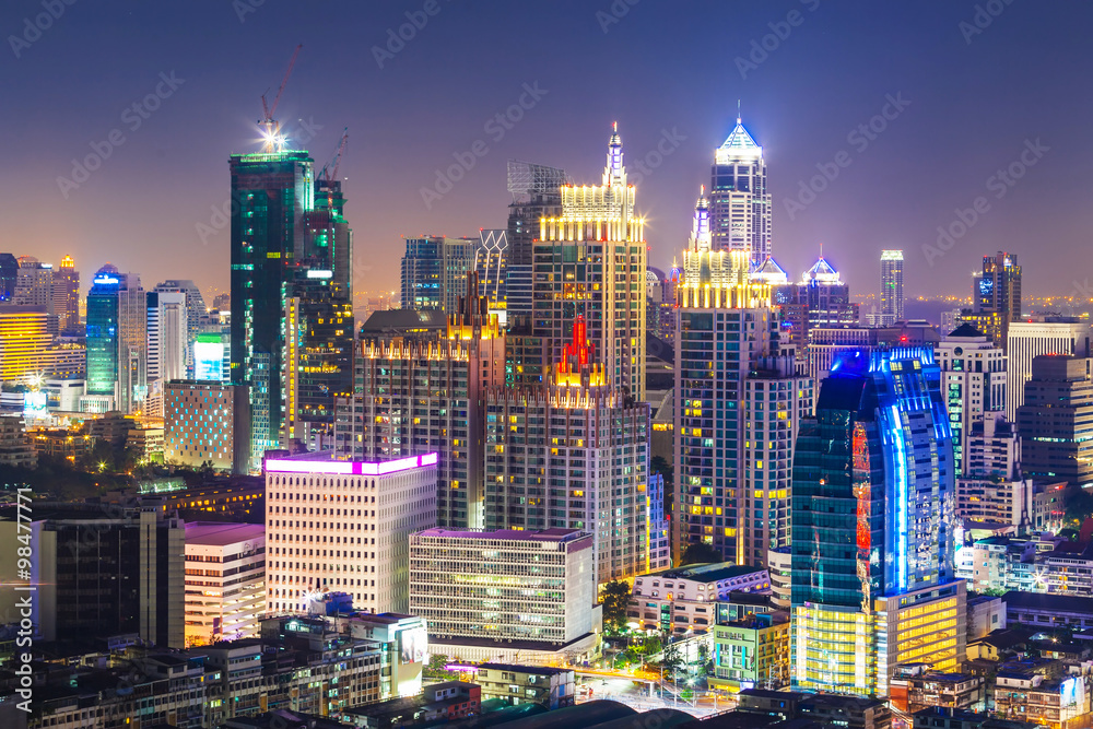 Fototapeta premium Bangkok Cityscape, Business district with high building, Thailan