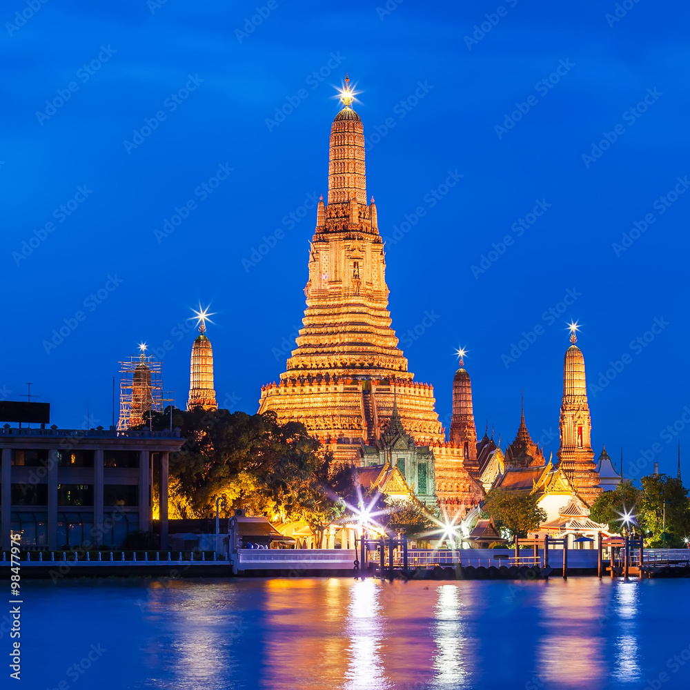 Wat arun in twilight time, Bangkok, Thailand.