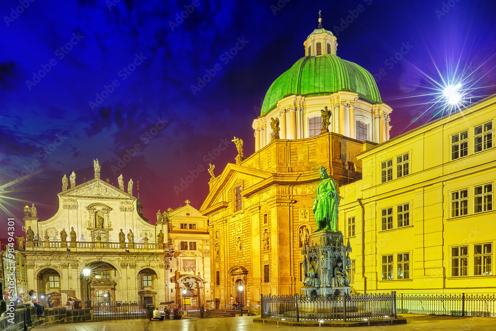 Fototapeta premium PRAGUE, CZECH REPUBLIC-SEPTEMBER 13, 2015: Monument for Charles