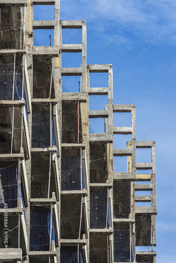 Construction of a skyscraper