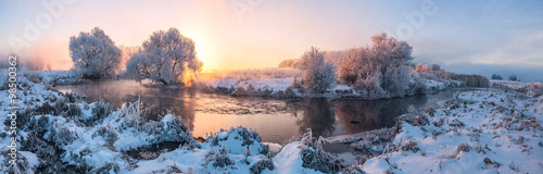 Frosty and snowy winter dawn © alexugalek