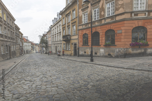 Old town in Warsaw, Poland. The Royal Castle and Sigismund's Col © Curioso.Photography