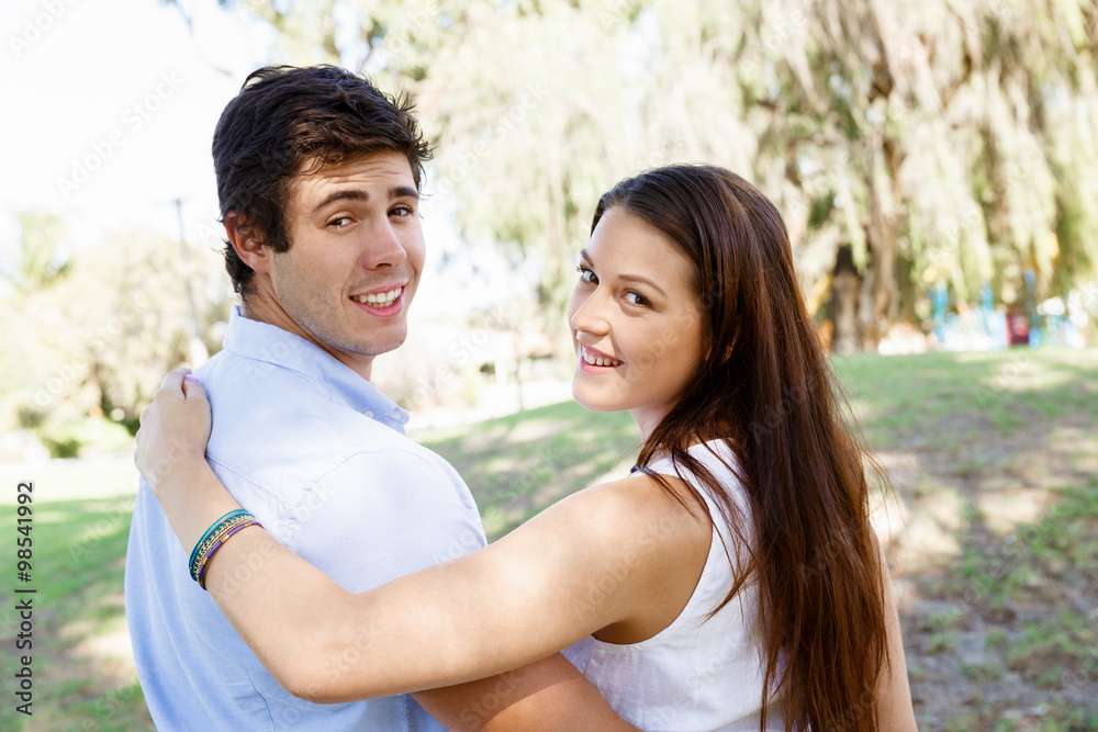 Fototapeta premium Young couple in the park