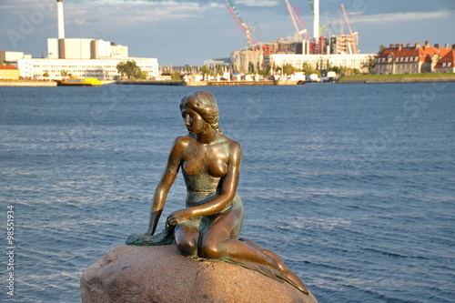 Fotografie The little mermaid statue in Copenhagen, Denmark