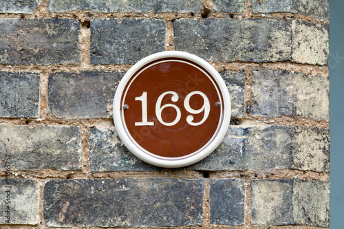 Obraz na płótnie House number 169 sign