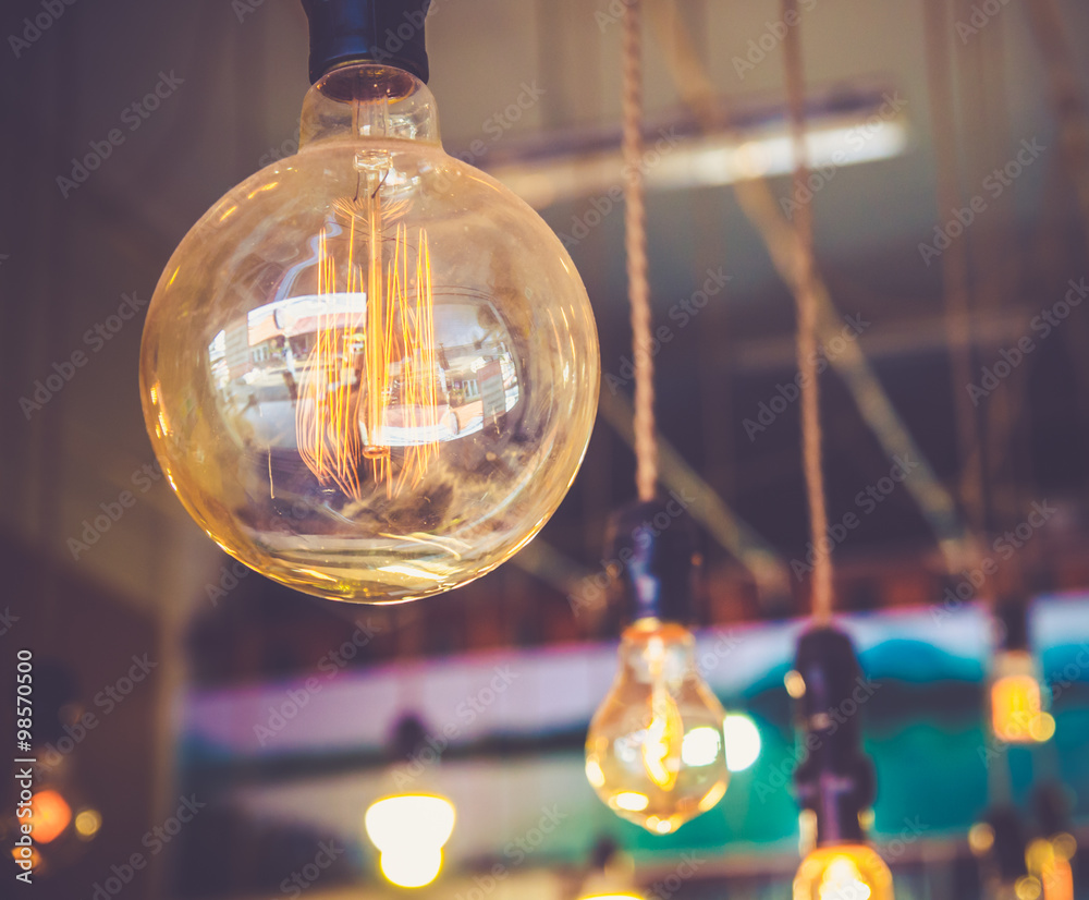 decor light bulb in coffee cafe foto de Stock | Adobe Stock