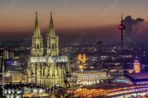 Köln Dom im Abendlicht © Christian Schmidt 
