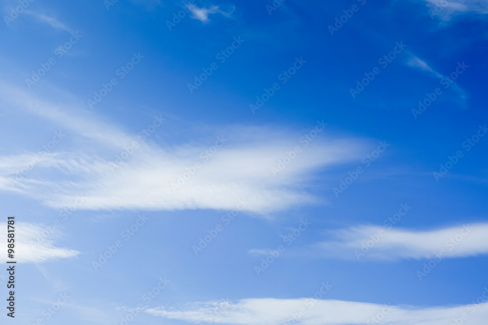 Obraz premium Blue sky with tiny clouds