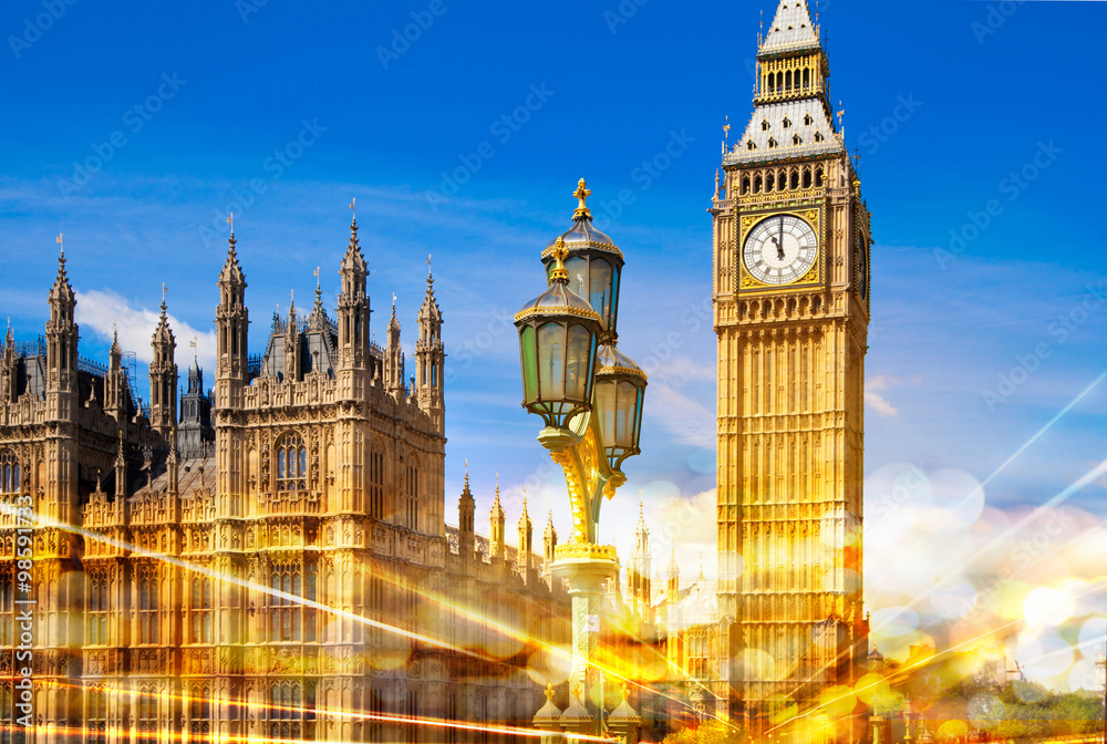 Fototapeta premium London sunset. Big Ben and houses of Parliament